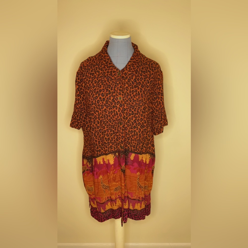 Goodwill | Over sized Short-Sleeve T-Shirt | Brown/Purple | Size 16 |